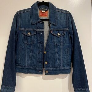 Levi cropped Jean jacket